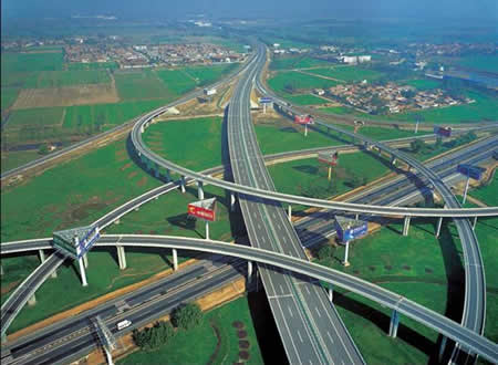 yamunaexpressway[1].jpg